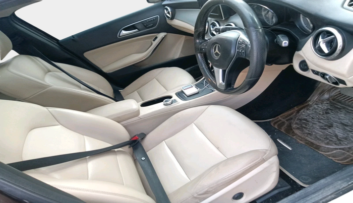 2014 Mercedes Benz GLA Class 200 CDI SPORT, Diesel, Automatic, 76,705 km, interior