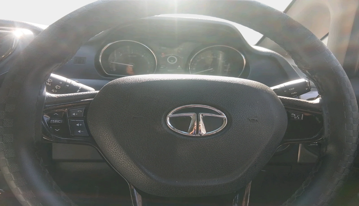 2018 Tata Hexa XM 4X2 7 STR, Diesel, Manual, 50,200 km, interior