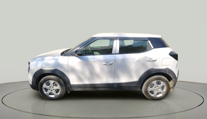 2024 Mahindra XUV 3XO MX1 1.2 L TCMPFi, Petrol, Manual, 28,614 km, exterior