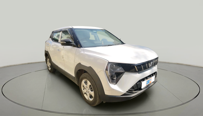 2024 Mahindra XUV 3XO MX1 1.2 L TCMPFi, Petrol, Manual, 28,614 km, exterior