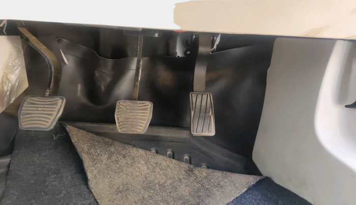 2024 Mahindra XUV 3XO MX1 1.2 L TCMPFi, Petrol, Manual, 28,614 km, interior