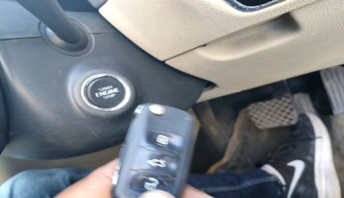 2013 Skoda Superb ELEGANCE 2.0 TDI CR AT, Diesel, Automatic, 1,58,451 km, interior