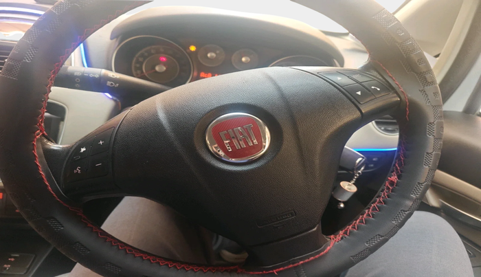 2016 Fiat Linea EMOTION 1.4 L T JET, Petrol, Manual, 65,850 km, interior