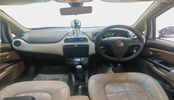 2016 Fiat Linea EMOTION 1.4 L T JET, Petrol, Manual, 65,850 km, interior