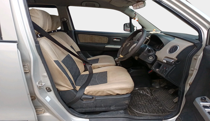 2013 Maruti Wagon R 1.0 VXI, Petrol, Manual, 82,334 km, interior