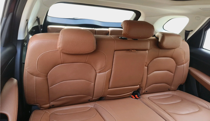 2021 MG HECTOR PLUS SELECT 2.0 DIESEL TURBO MT 7-STR, Diesel, Manual, 45,674 km, interior