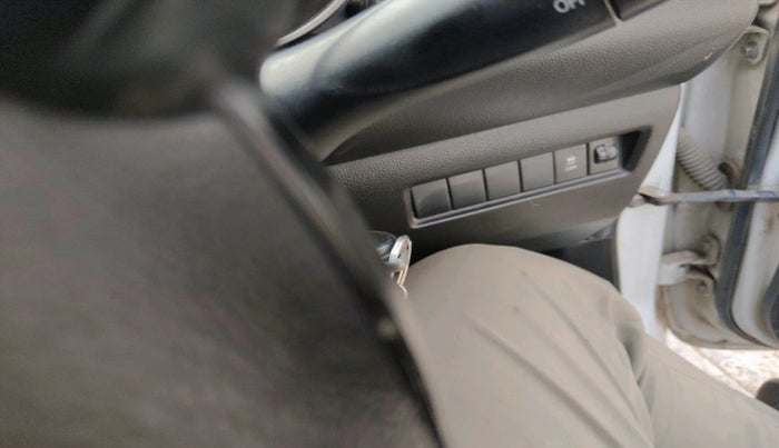 2022 Maruti Swift VXI AMT, Petrol, Automatic, 2,86,332 km, interior