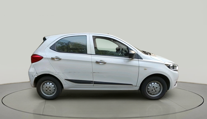 2018 Tata Tiago XM PETROL, Petrol, Manual, 1,16,430 km, exterior