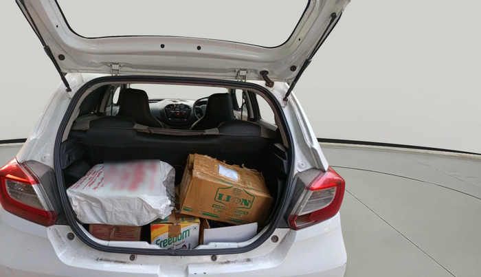 2018 Tata Tiago XM PETROL, Petrol, Manual, 1,16,430 km, exterior