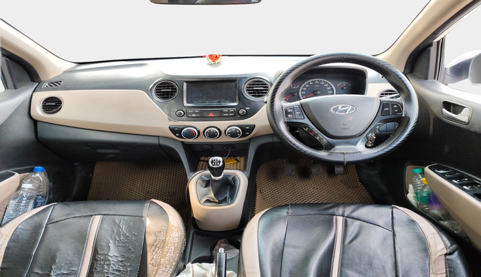 2017 Hyundai Grand i10 SPORTZ (O) 1.2 KAPPA VTVT, Petrol, Manual, 1,47,142 km, interior