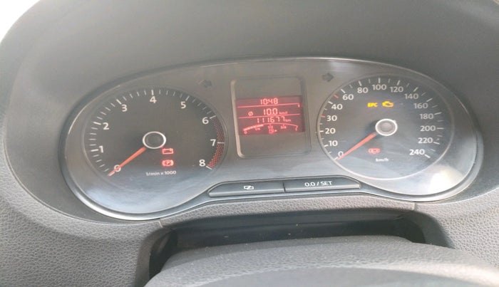 2013 Volkswagen Polo COMFORTLINE 1.2L PETROL, Petrol, Manual, 1,11,677 km, interior