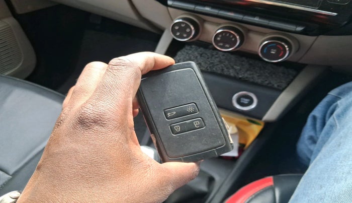 2021 Renault TRIBER RXZ, Petrol, Manual, 36,087 km, interior