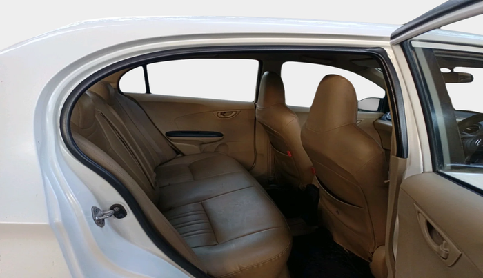 2015 Honda Amaze 1.5L I-DTEC S, Diesel, Manual, 1,30,387 km, interior