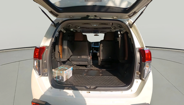 2018 Toyota Innova Crysta 2.8 ZX AT 7 STR, Diesel, Automatic, 1,04,115 km, exterior