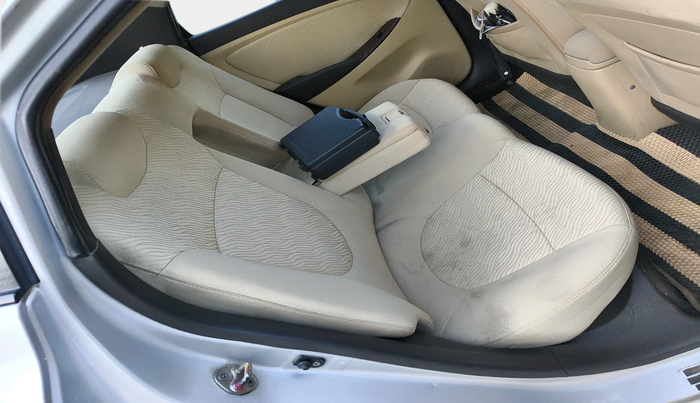 2011 Hyundai Verna FLUIDIC 1.6 VTVT EX, Petrol, Manual, 1,38,073 km, interior