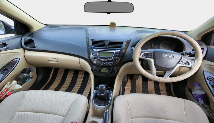 2011 Hyundai Verna FLUIDIC 1.6 VTVT EX, Petrol, Manual, 1,38,073 km, interior