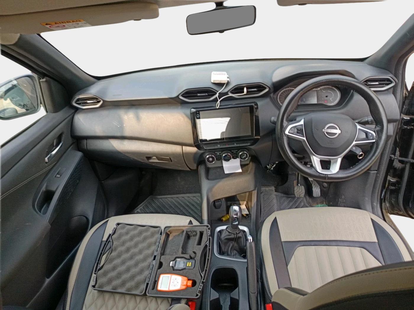 2025 Nissan MAGNITE Acenta B4D 1.0 Petrol AMT, Petrol, Automatic, 4,780 km, interior