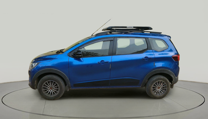 2022 Renault TRIBER RXT, Petrol, Manual, 30,955 km, exterior