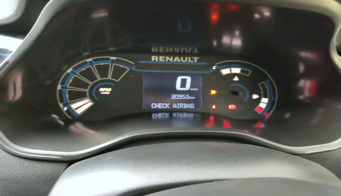 2022 Renault TRIBER RXT, Petrol, Manual, 30,955 km, interior