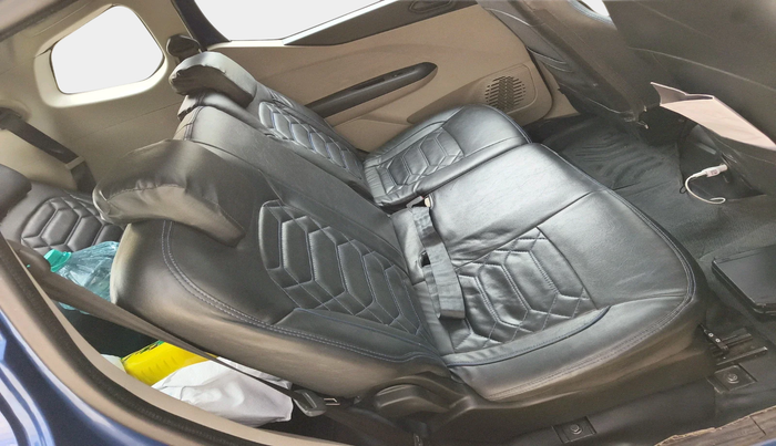 2022 Renault TRIBER RXT, Petrol, Manual, 30,955 km, interior