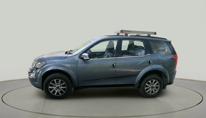 2015 Mahindra XUV500 W10, Diesel, Manual, 1,53,107 km, exterior