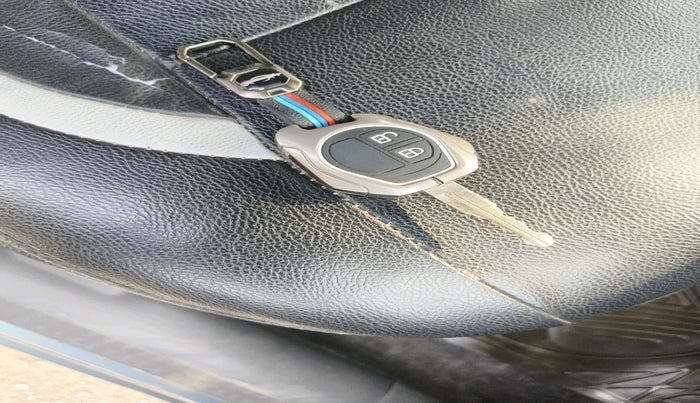 2011 Maruti Swift Dzire VXI, Petrol, Manual, 9,69,491 km, interior