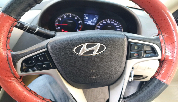 2011 Hyundai Verna FLUIDIC 1.6 VTVT EX, Petrol, Manual, 1,04,964 km, interior