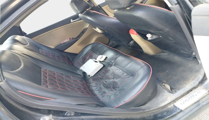 2011 Hyundai Verna FLUIDIC 1.6 VTVT EX, Petrol, Manual, 1,04,964 km, interior