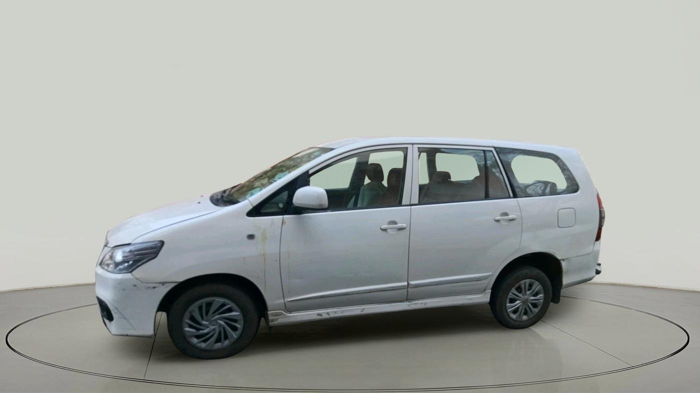 2015 Toyota Innova 2.5 GX 7 STR, Diesel, Manual, 74,258 km, exterior