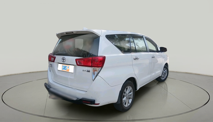 2020 Toyota Innova Crysta 2.4 VX 8 STR, Diesel, Manual, 2,06,820 km, exterior