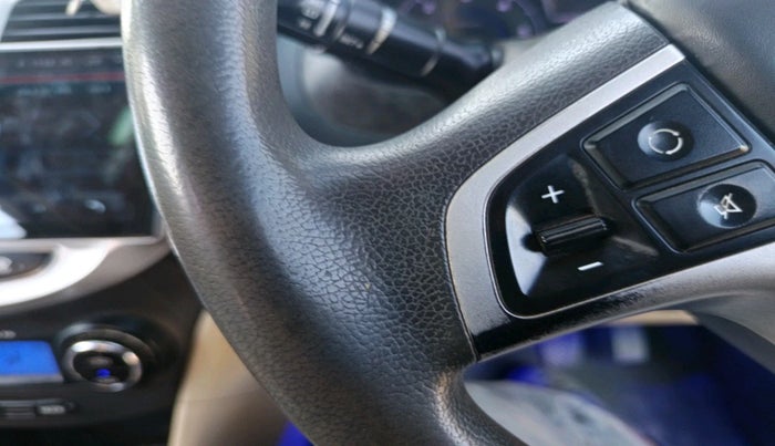 2013 Hyundai Verna FLUIDIC 1.6 CRDI SX, Diesel, Manual, 99,999 km, interior