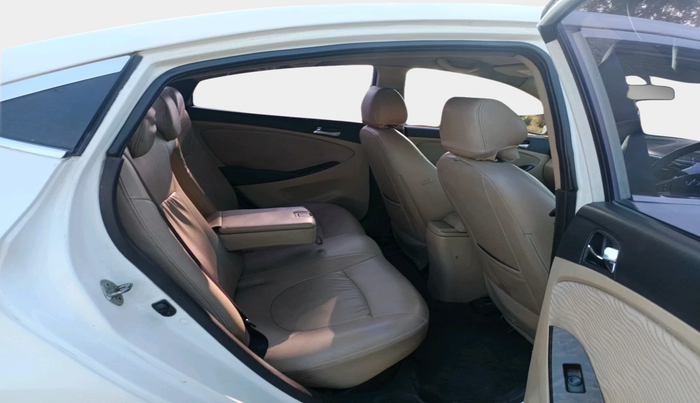 2013 Hyundai Verna FLUIDIC 1.6 CRDI SX, Diesel, Manual, 99,999 km, interior