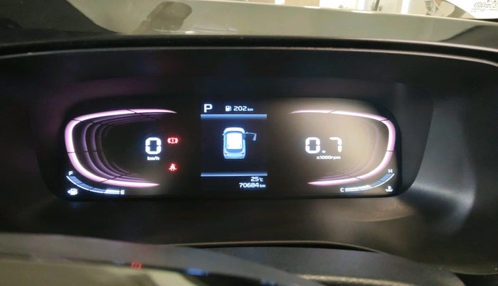 2022 KIA CARENS LUXURY PLUS 1.5 DIESEL AT 7 STR, Diesel, Automatic, 70,684 km, interior