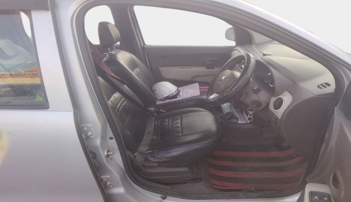 2017 Renault Lodgy 85 PS RXL STEPWAY 8 STR, Diesel, Manual, 1,52,701 km, interior