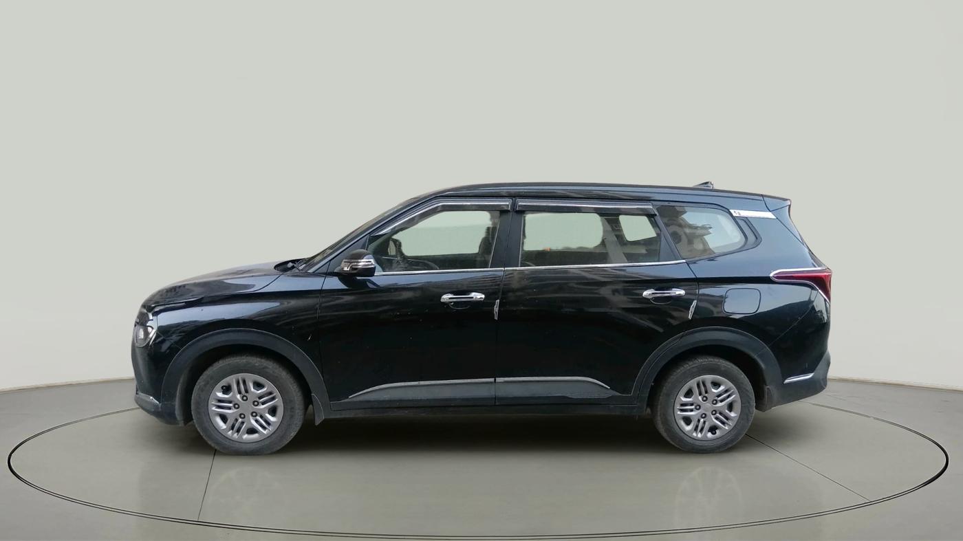 2024 KIA CARENS Premium (O) 1.5 Petrol 7 STR, Petrol, Manual, 17,811 km, exterior