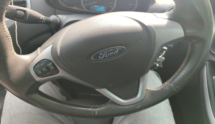 2015 Ford Figo TITANIUM 1.2 PETROL, Petrol, Manual, 47,818 km, interior