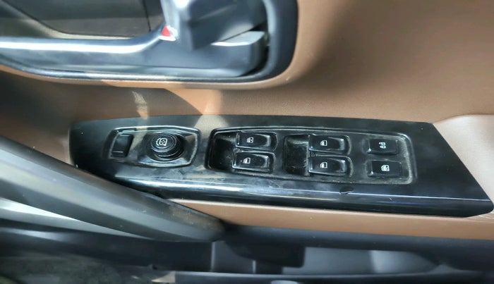 2024 Mahindra SCORPIO-N Z8 S Diesel MT 2WD 7 STR, Diesel, Manual, 30,225 km, interior