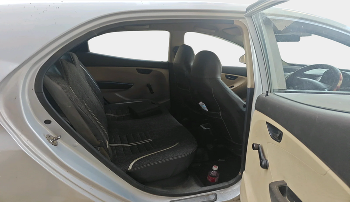 2014 Hyundai Eon MAGNA +, Petrol, Manual, 1,16,055 km, interior