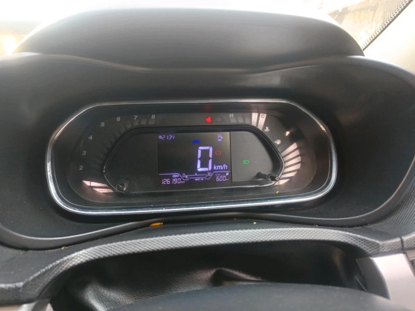 2021 Tata NEXON XM SUNROOF PETROL, Petrol, Manual, 1,28,000 km, interior