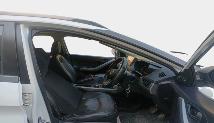 2021 Tata NEXON XM SUNROOF PETROL, Petrol, Manual, 1,26,190 km, interior