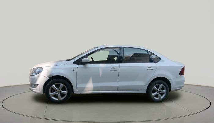 2014 Skoda Rapid 1.5 TDI CR AMBITION PLUS, Diesel, Manual, 1,13,839 km, exterior