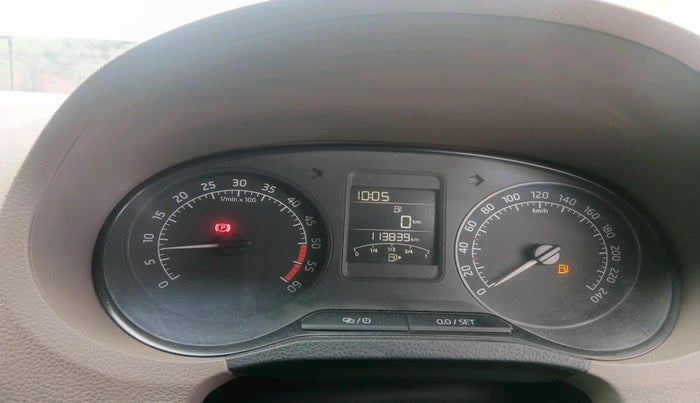 2014 Skoda Rapid 1.5 TDI CR AMBITION PLUS, Diesel, Manual, 1,13,839 km, interior