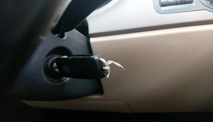 2014 Skoda Rapid 1.5 TDI CR AMBITION PLUS, Diesel, Manual, 1,13,839 km, interior