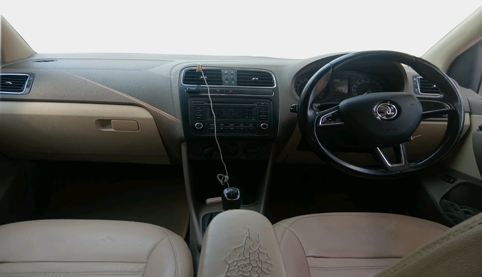 2014 Skoda Rapid 1.5 TDI CR AMBITION PLUS, Diesel, Manual, 1,13,839 km, interior