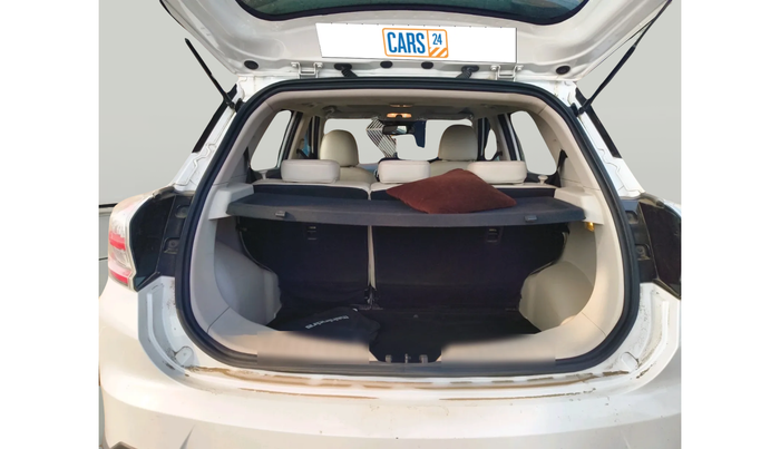 2024 Mahindra XUV400 EL Pro 34.5 KWH, Electric, Automatic, 40,200 km, exterior