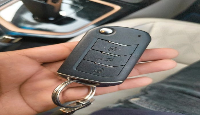 2024 Mahindra XUV400 EL Pro 34.5 KWH, Electric, Automatic, 40,200 km, interior