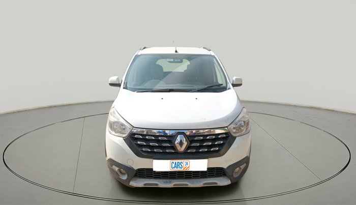 2015 Renault Lodgy 110 PS RXZ STEPWAY 7 STR, Diesel, Manual, 1,37,009 km, exterior