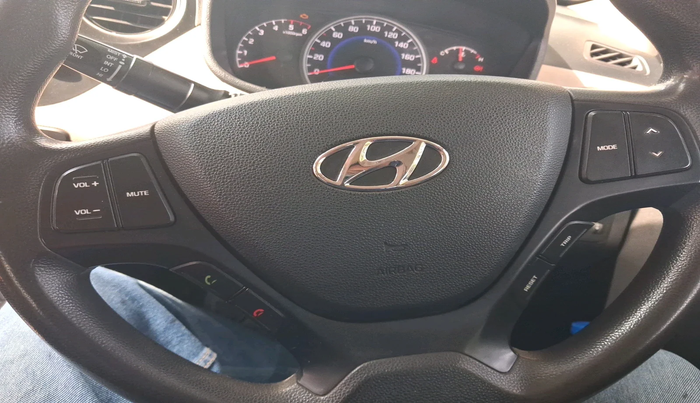 2018 Hyundai Grand i10 MAGNA U2 1.2 CRDI, Diesel, Manual, 1,79,003 km, interior