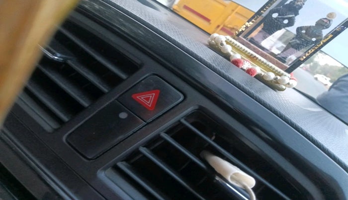 2016 Maruti Vitara Brezza ZDI, Diesel, Manual, 1,01,464 km, interior