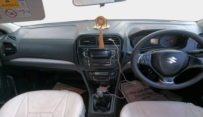 2016 Maruti Vitara Brezza ZDI, Diesel, Manual, 1,01,464 km, interior